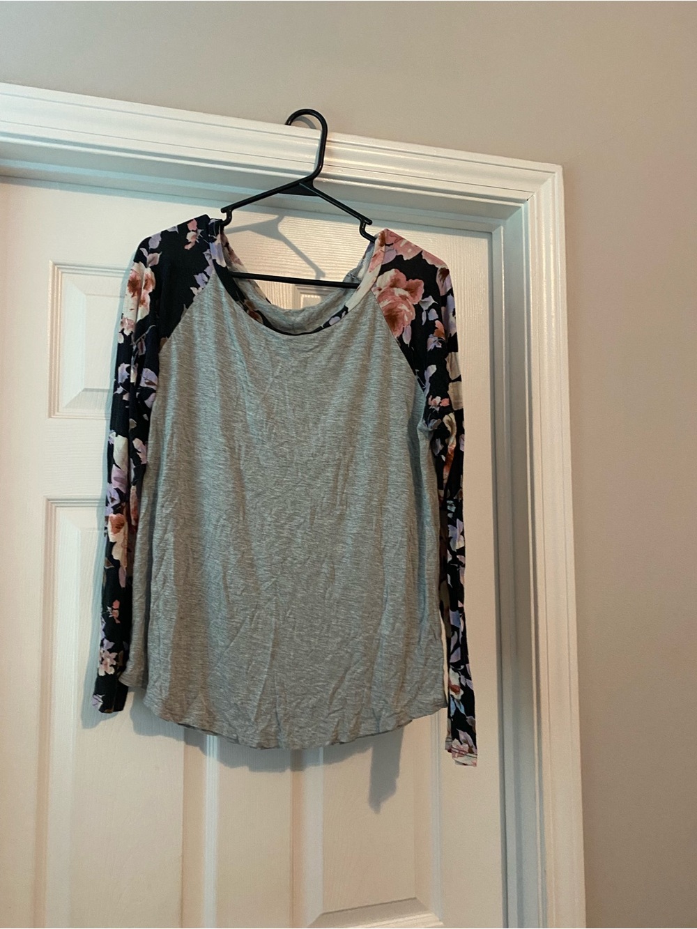 Acting Pro Grey Raglan Top with Black Floral Sleeves